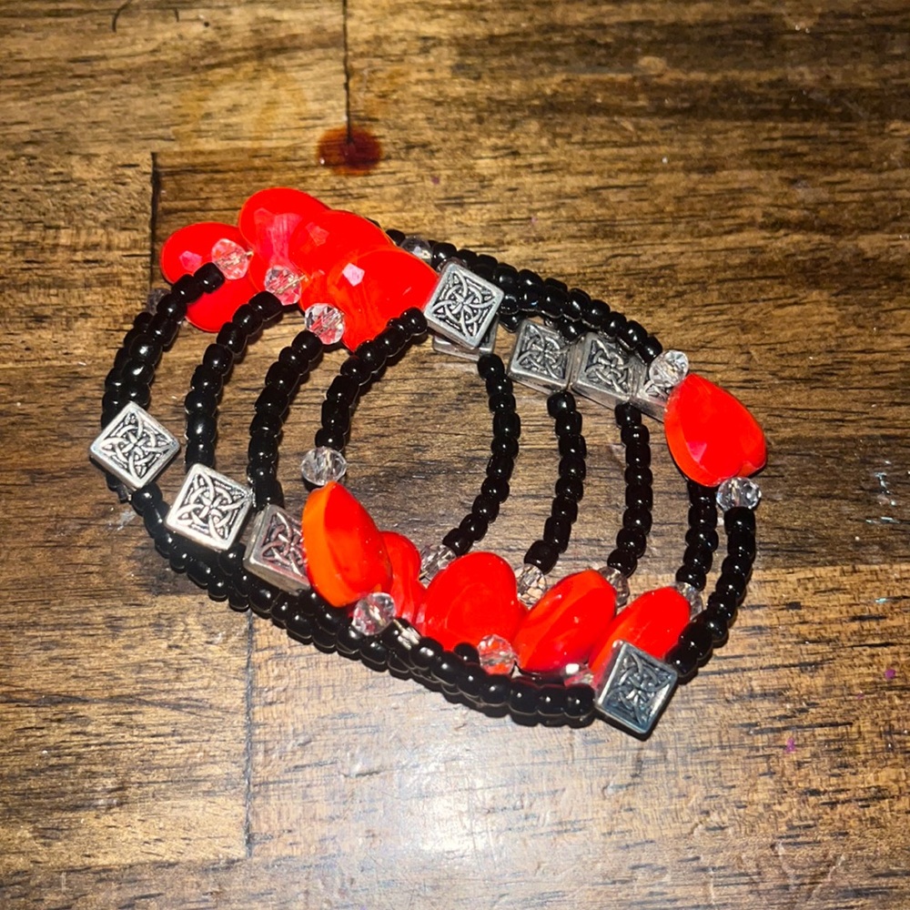 Queen Of Hearts Wrap Bracelet